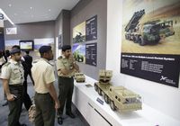 Китайские военные предприятия принимают участие в Международной оборонной выставке 'Айдекс-2011'