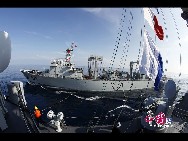 Пятый отряд ВМС НОАК выполняет задачу по сопровождению судов в Аденском заливе 