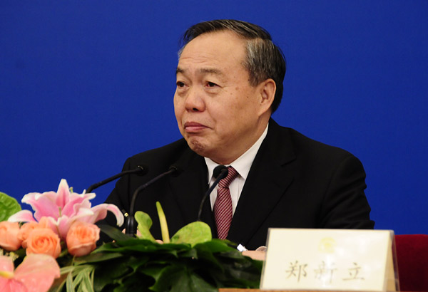 Чжэн Синьли: Увеличение вложений в сферу предоставления товаров и услуг 