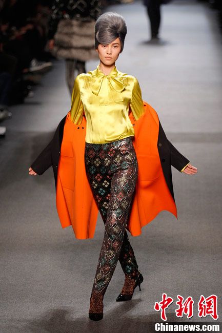 Китайские модели на Неделе моды в Париже 