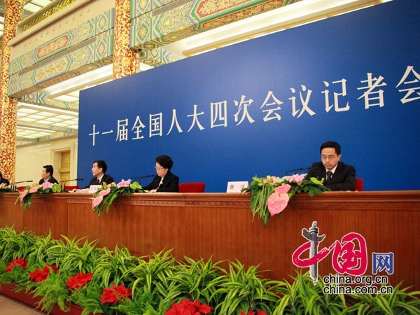 Началась в Пекине пресс-конференция на тему «Юридическая система с китайской спецификой»1