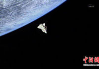 Космический челнок «STS Discovery» США попрощался с Международной космической станцией