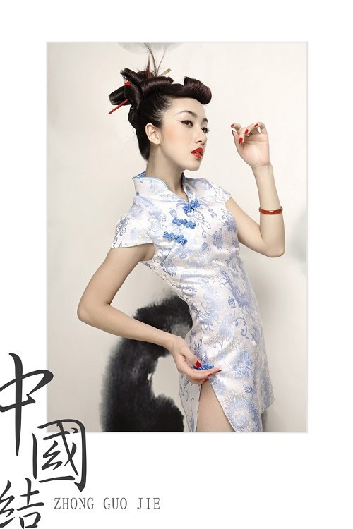 Красота женщин в традиционной китайской одежде 