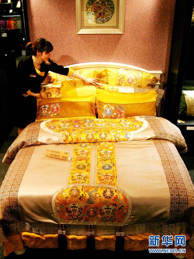 В Китае продается постельный комплект стоимостью в более 1 млн. юаней 