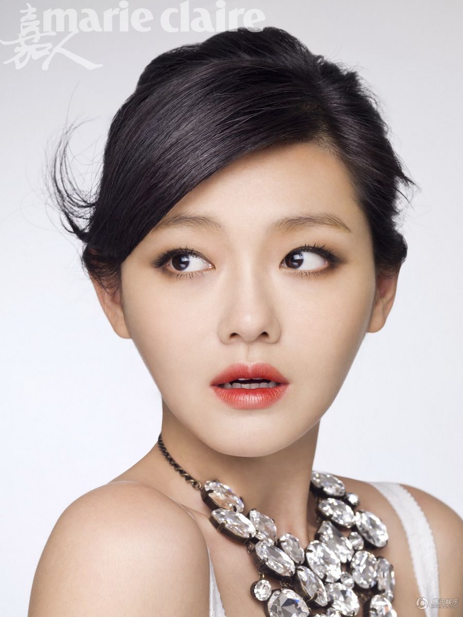 Тайваньская красотка Сюй Сиюань на обложке журнала