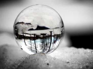 Мир в стеклянном шарике - от 16-летнего фотографа Салеба Тененбаума