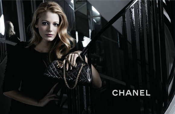 Новое лицо «CHANEL» -- Блэйк Ливли - в рекламе серии сумок «Mademoiselle» 