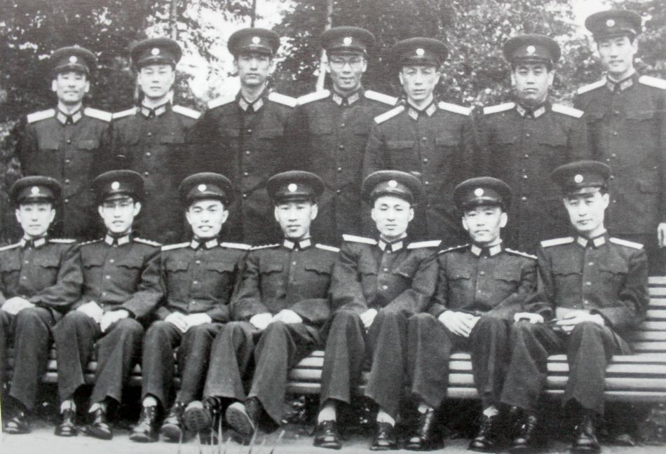 На фото: китайские студенты - в военно-воздушной инженерной академии имени профессора Н.Е. Жуковского.