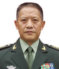 Цю Гуанхуа - посмертно удостоен высшей военной награды командир вертолета 