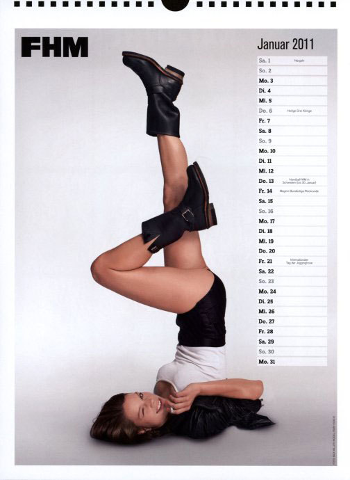 Календарь с фотографиями сексуальных девушек от журнала «FHM» 1