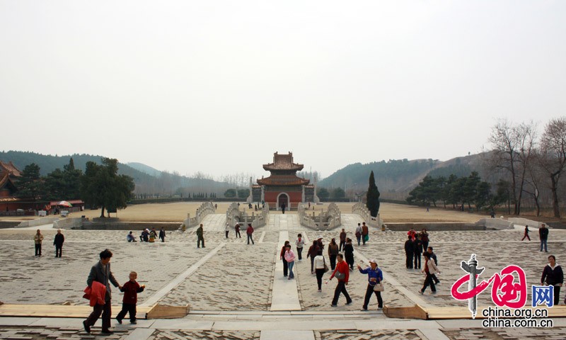 Последнее императорское кладбище в Китае – династии Цин5