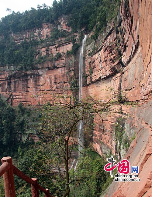Туристический район Фогуанъянь в г. Чишуй провинции Гуйчжоу