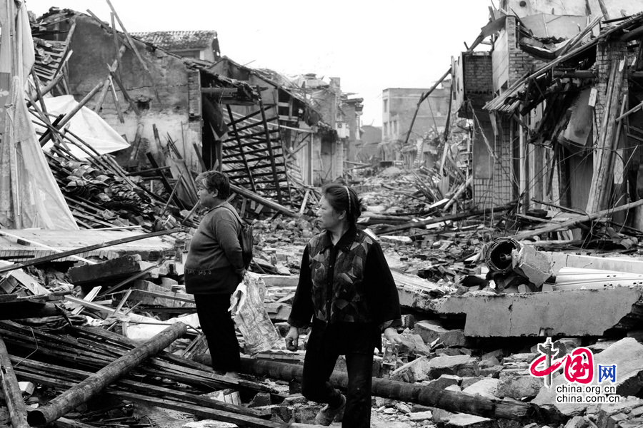 Третья годовщина мощного землетрясения в Вэньчуане: Разрушение родной земли 4