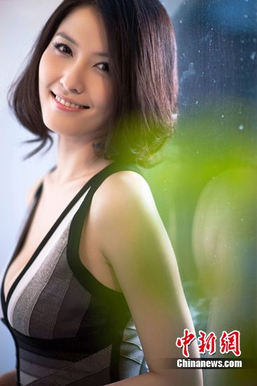 Новые фотографии тайваньской звезды Сюй Цзеэр 