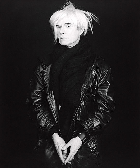 《Andy Warhol 》(1987)，Роберт Маплефорп, аукцион, 643,2 тысячи долларов