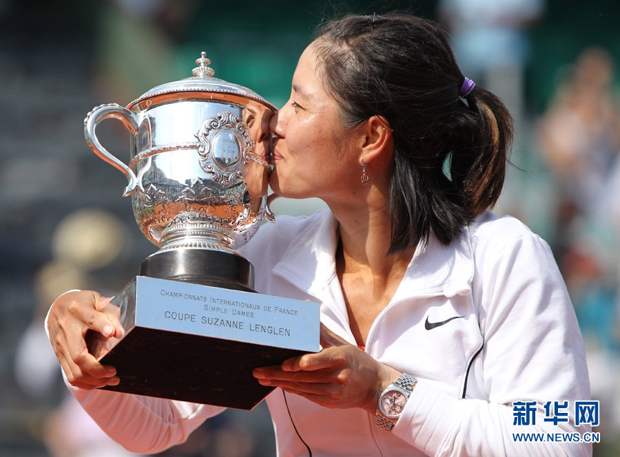Ли На завоевала 'золото' на открытом чемпионате Франции по теннису2