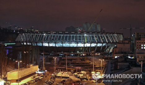 Напомним, первенство Европы 2012 года проведут совместно Польша и Украина. В Киеве идет строительство стадиона НСК 'Олимпийский'. 