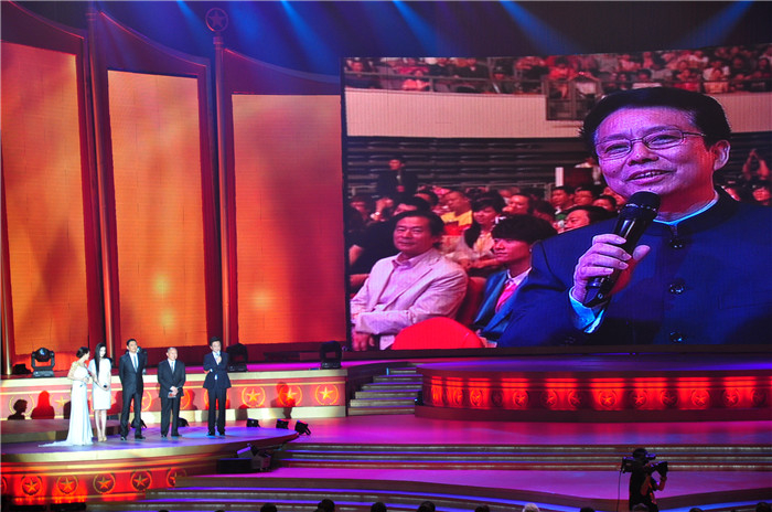 В Пекине прошла торжественная церемония по случаю премьеры фильма «Великое дело по созданию КПК»10