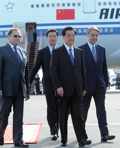 Ху Цзиньтао прибыл в Москву с государственным визитом в Россию 3