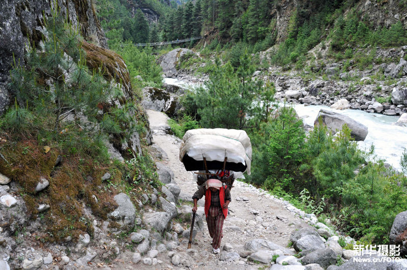 Один день из жизни носильщика в Гималаях