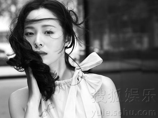 Новые снимки звезды Цзян Иянь