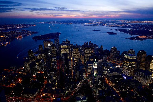 Нью-Йорк ночью в объективе английского фотографа 