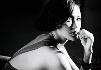 Красотка Чжан Синьи в черно-белых снимках