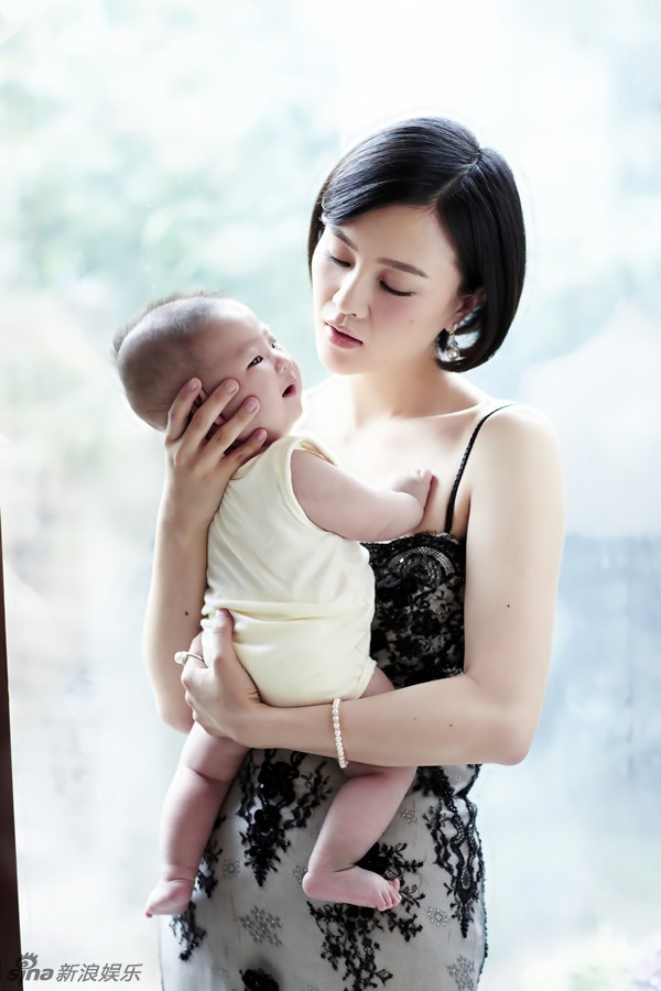 Красавица Лю Цзы после рождения ребенка4