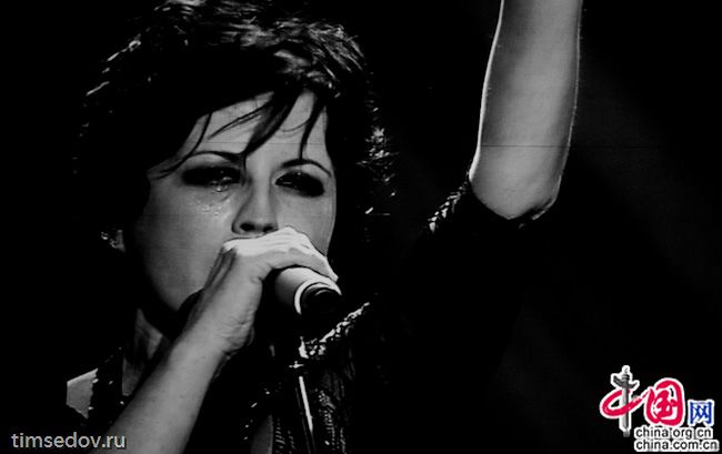 В рамках азиатского тура концерт легендарной группы «The Cranberries» прошел в Пекине. Билеты стоили от 180 до 1280 юаней (в среднем – 2,5 тысячи рублей). Огромная «Wukesong Arena» была почти полностью заполнена. 