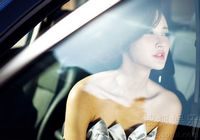 Летние снимки красавицы Чжан Синьи