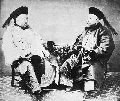 Фотографии чиновников позднего периода династии Цин
