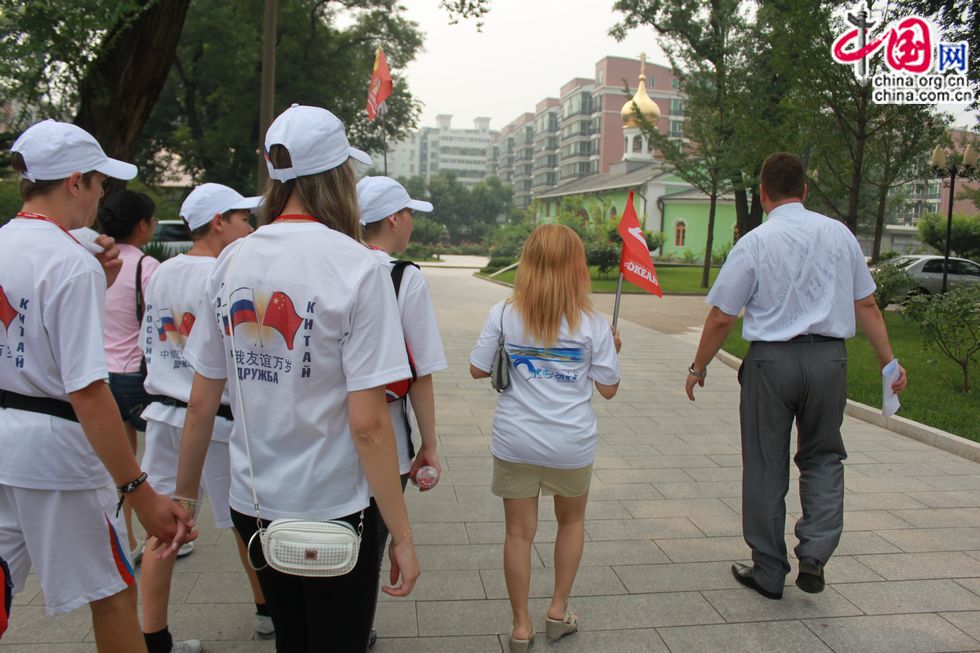 1 августа делегация летнего лагеря российских школьников в Китае посетила Посольство РФ в КНР. 