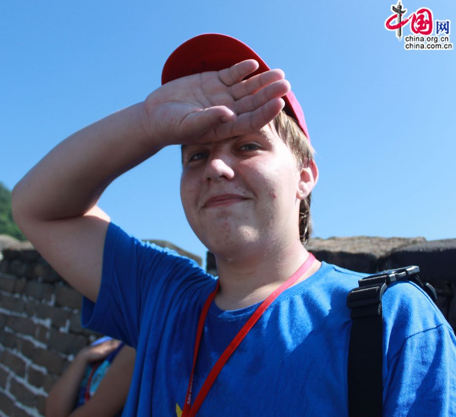 По приглашению председателя КНР Ху Цзиньтао, вторая партия из 450 российских школьников с 30 июля по 10 августа посещают Пекин, Далянь и Шанхай. 