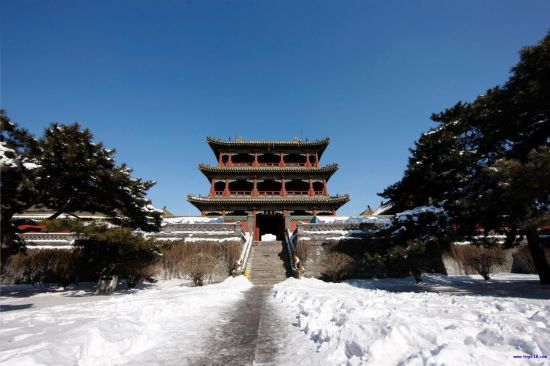 Сколько объектов мирового наследия в Китае? 13