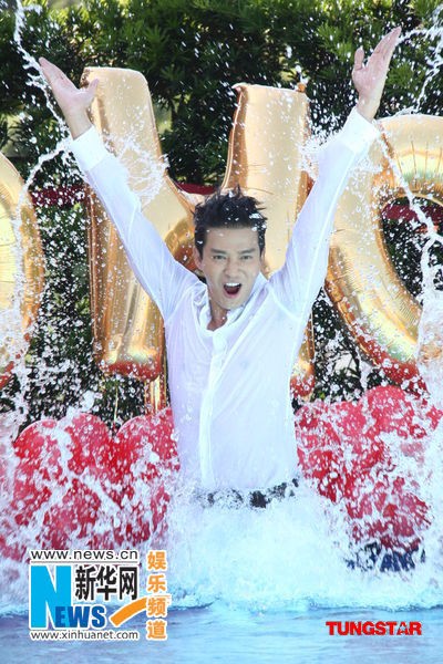 Новый образ певца Чэнь Сяодуна14