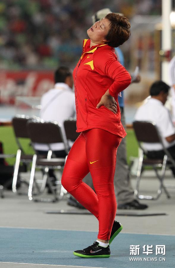 Немка Надин Мюллер заняла второе место с результатом 65,97 м. Бронзовую медаль получила спортсменка из Кубы Ярелис Барриос, показавшая результат 65,73 м. Юная спортсменка из Китая Тань Цзянь заняла 6 место, метнув диск на 62,96 м.
