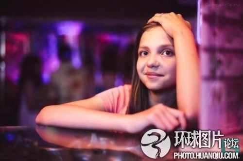 Дети в ночном баре в России 13