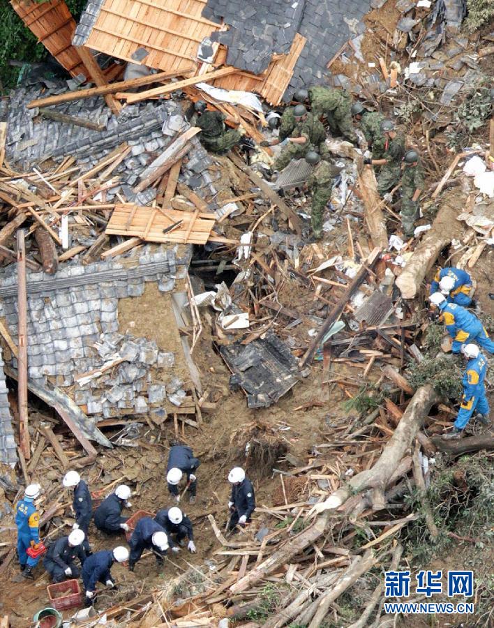 Как сообщило агентство Киодо Цусин, сегодня утром спасатели обнаружили в префектуре Нара тело еще одного погибшего.