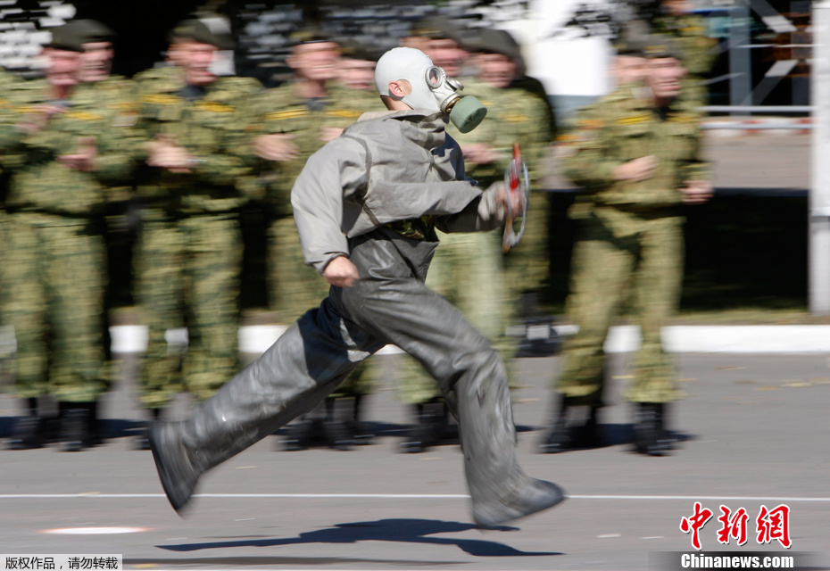 4 сентября в белорусской столице Минске военные сил специального назначения продемонстрировали свое мастерство, тем самым, отметив ежегодный День спецназа.