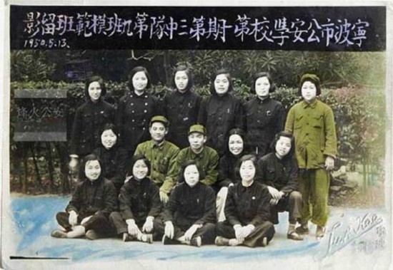 Первые женщины-полицейские в КНР5