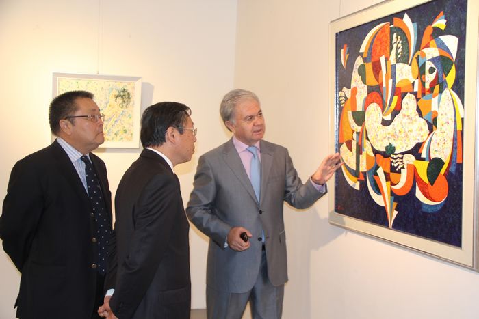 Выступление Посла Республики Таджикистан в КНР на церемонии открытия выставки таджикских художников под названием «Таджикистан: магия гор и цветов
