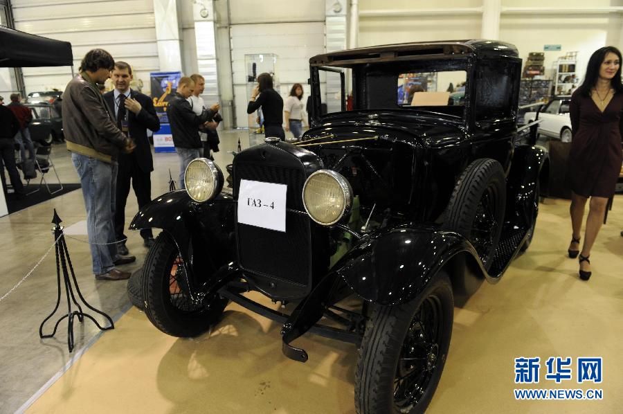 В Москве открылась выставка классических автомобилей