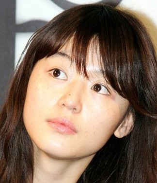 Корейские звезды до и после макияжа 6