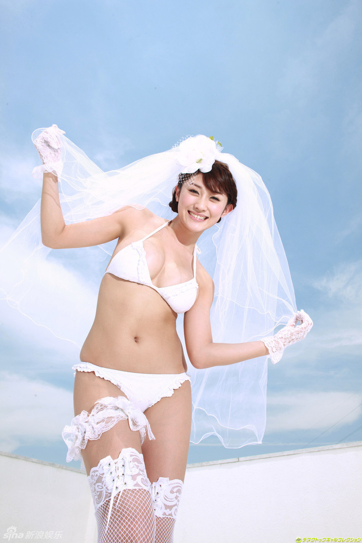 Сексуальная японская актриса Микиэ Хара3