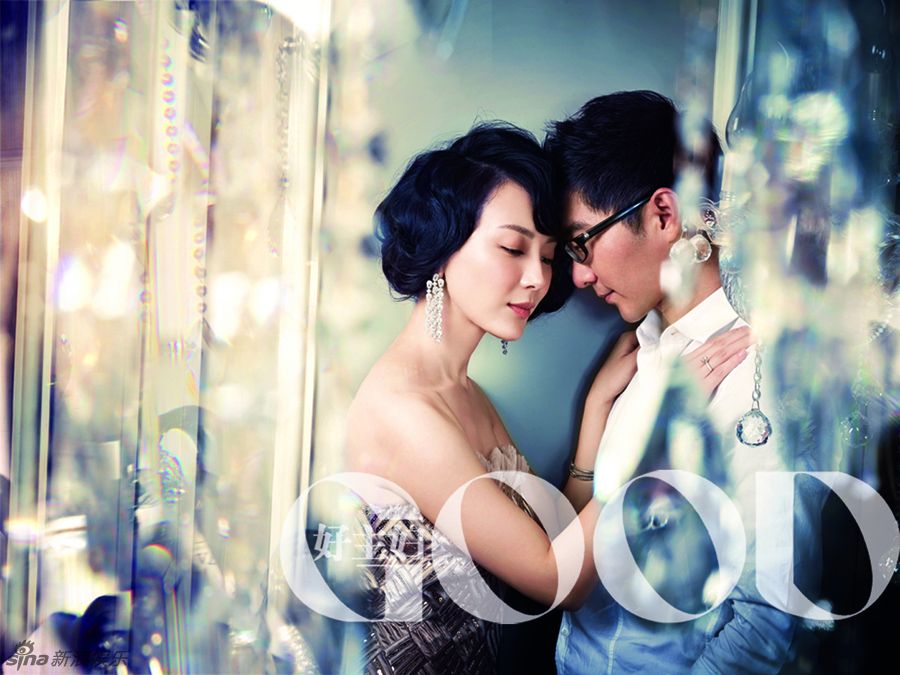 Новобрачные звездные супруги Чэнь Шу и Чжао Иньинь