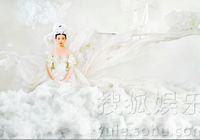 Звезда Чжан Синьюань попала на модный журнал