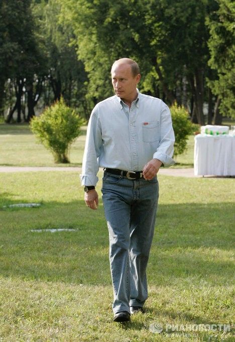 Владимир Путин времен президентства 2000-2008 годов16