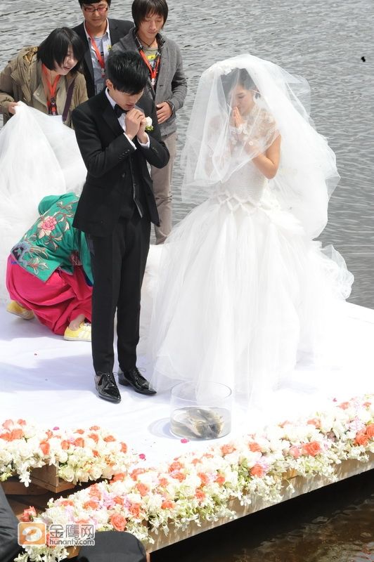 Церемония свадьбы Се На и Чжан Цзе в Шангриле