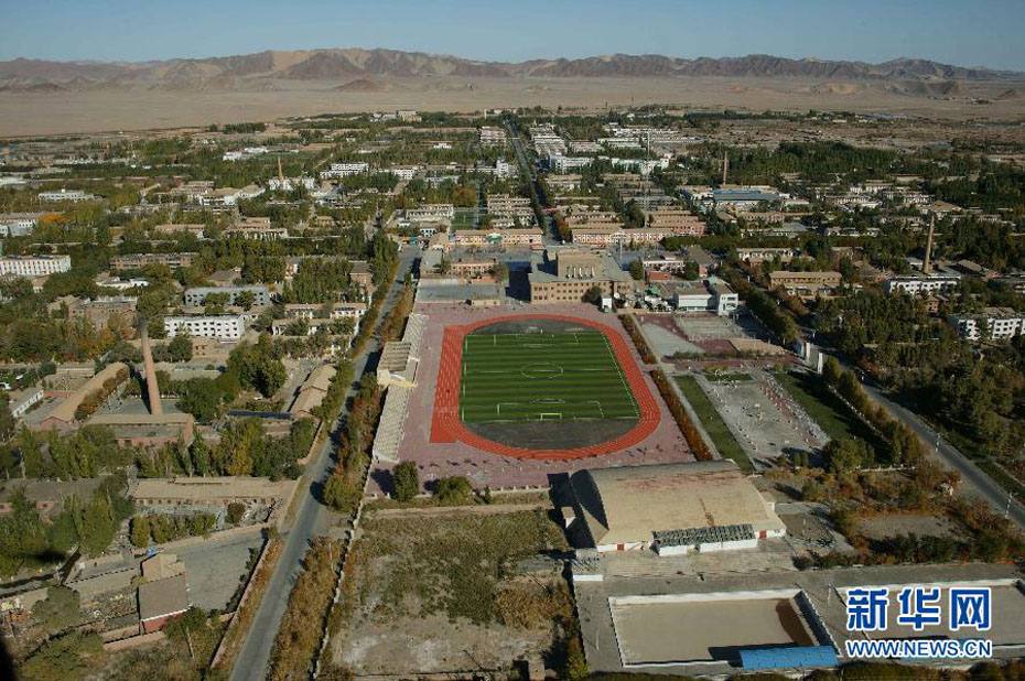 Цзюцюань – величественный космический городок внутри пустыни