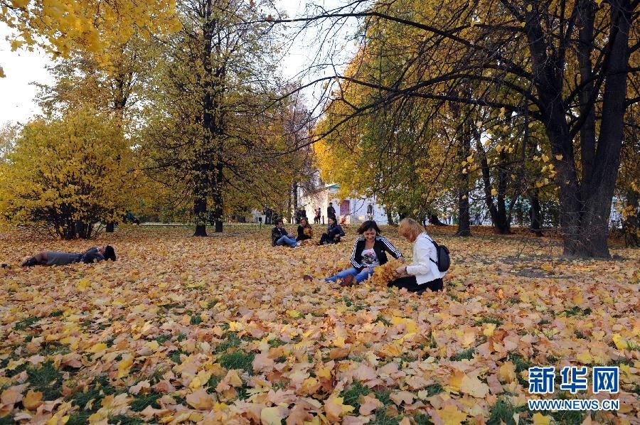 Золотая осень усадьбы Коломенское в Москве